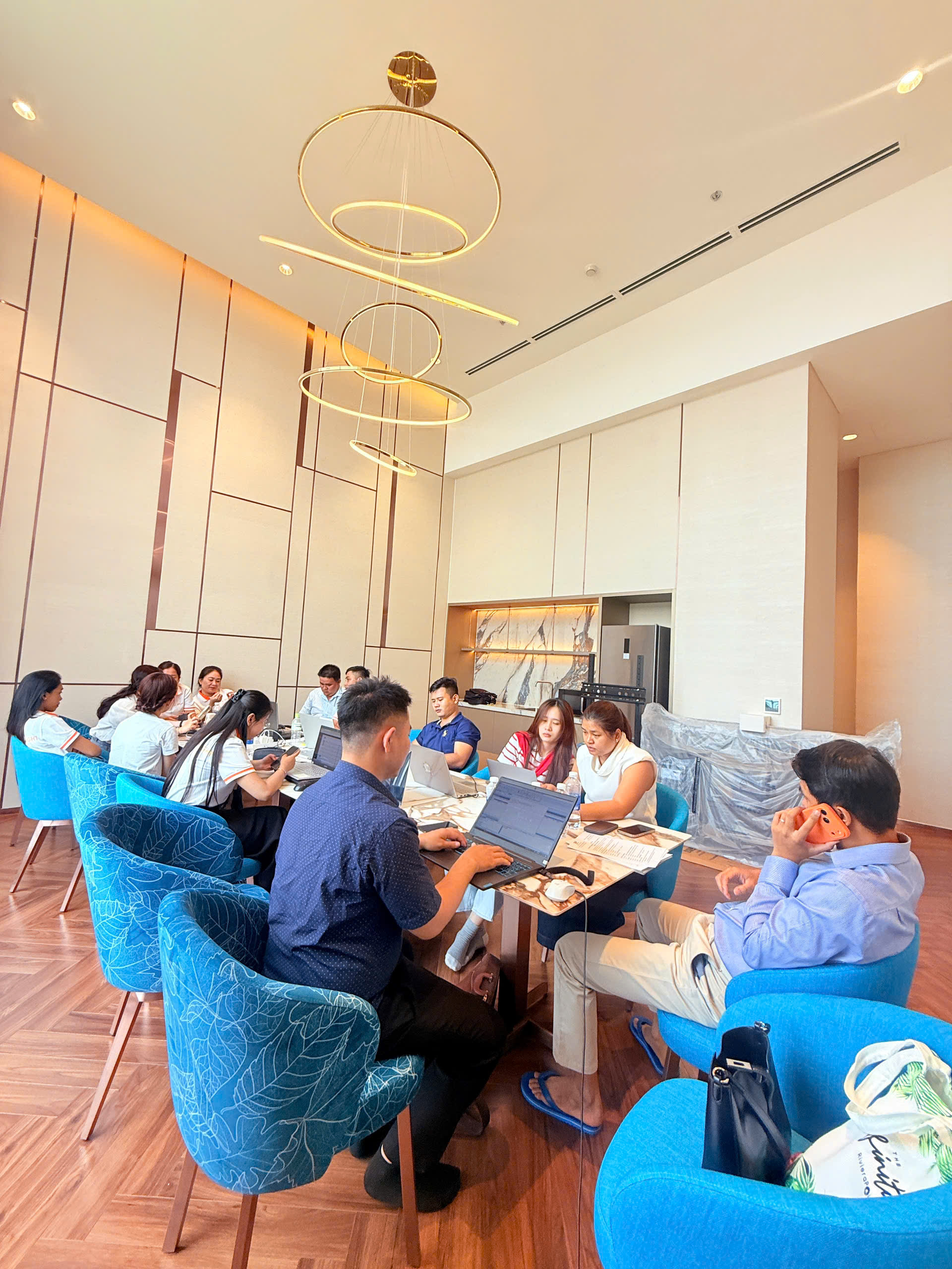 Happy Light chuyển mình số hóa: Bước đi chiến lược trong quản lý kinh doanh bất động sản